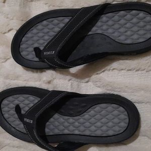 NWOT KUBUA Men's Beach Flip-Flops Water Sandals 